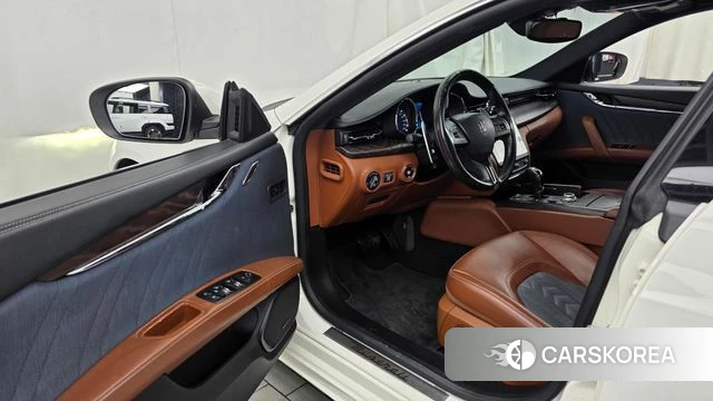 Maserati Quattroporte id 4978142 из Кореи 20