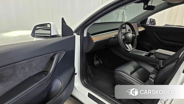 Tesla Model Y id 4936508 из Кореи 30