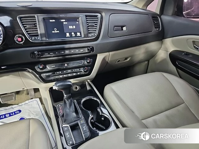 Kia The New Carnival id 5041937 из Кореи 18
