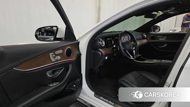 Mercedes-Benz E-Class W213 id 4976853 из Кореи 33