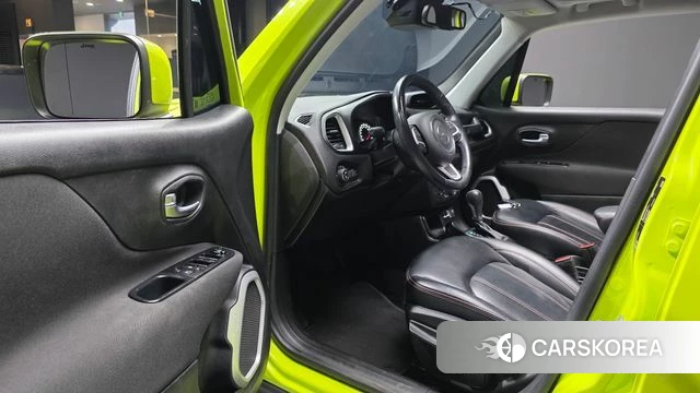 Jeep Renegade id 4960328 из Кореи 31