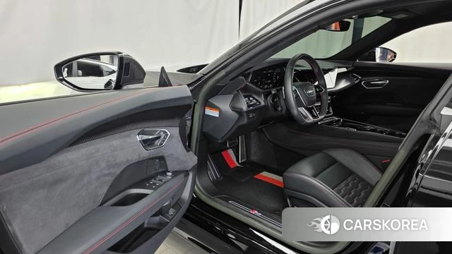 Audi RS e-Tron GT id 4996029 из Кореи 33