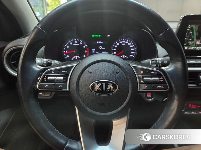 Kia Come New K3 id 5035542 из Кореи 17