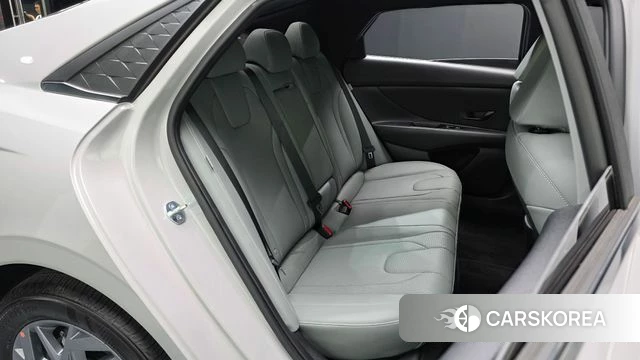 Hyundai The New Avante (CN7) id 4964518 из Кореи 32