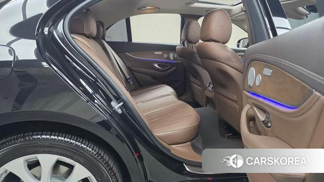 Mercedes-Benz E-Class W213 id 4978257 из Кореи 31