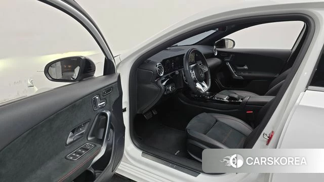 Mercedes-Benz A-Class W177 id 4922158 из Кореи 31