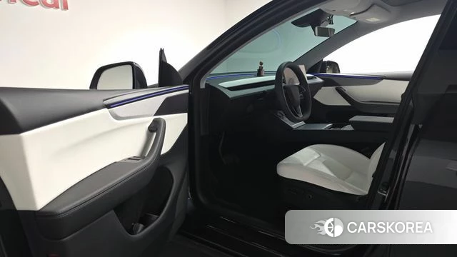 Tesla Model Y id 4757038 из Кореи 34