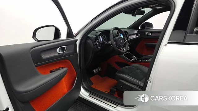 Volvo XC40 id 5028784 из Кореи 32