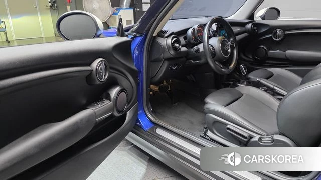Mini Cooper D id 4923752 из Кореи 30