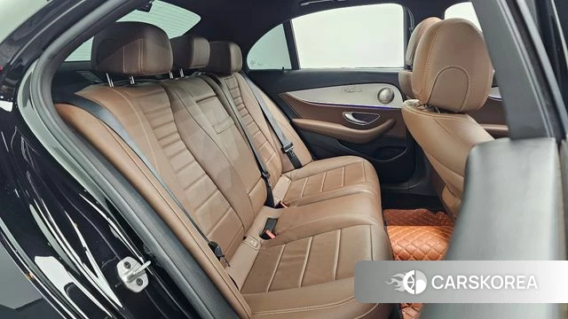 Mercedes-Benz E-Class W213 id 5028420 из Кореи 35