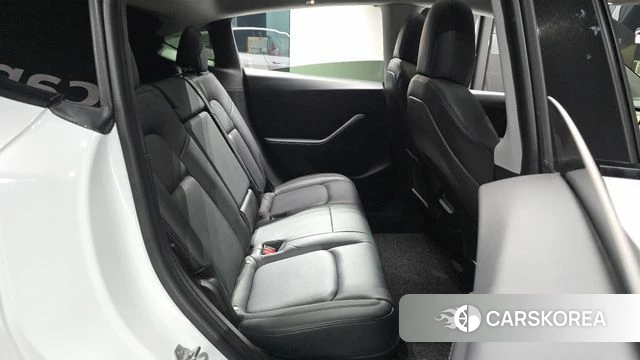 Tesla Model Y id 4750447 из Кореи 29