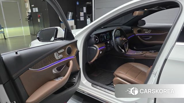 Mercedes-Benz E-Class W213 id 4996784 из Кореи 32