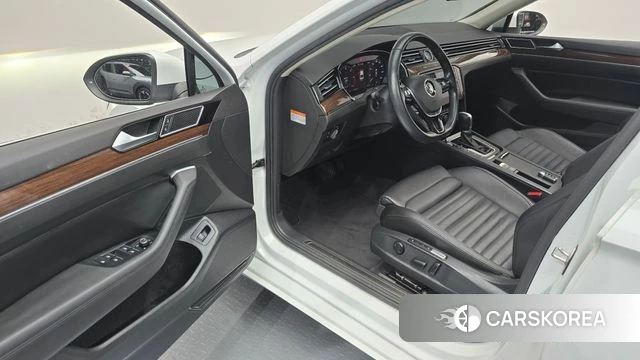 Volkswagen Passat GT (B8) id 4907796 из Кореи 34