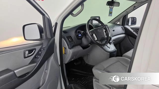 Hyundai The New Grand Starex id 4998646 из Кореи 31