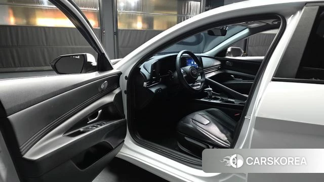 Hyundai Avante Hybrid (CN7) id 5012032 из Кореи 31