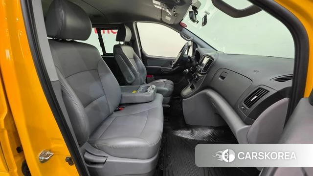 Hyundai The New Grand Starex id 4992855 из Кореи 34