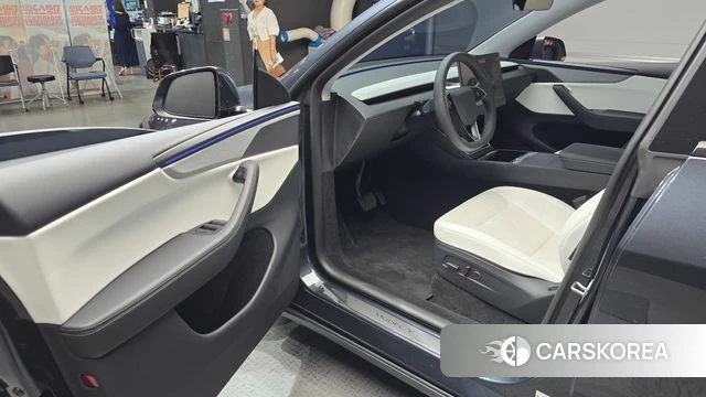 Tesla Model Y id 4639951 из Кореи 32