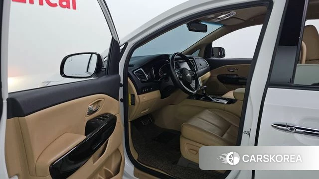 Kia The New Carnival id 5018972 из Кореи 20
