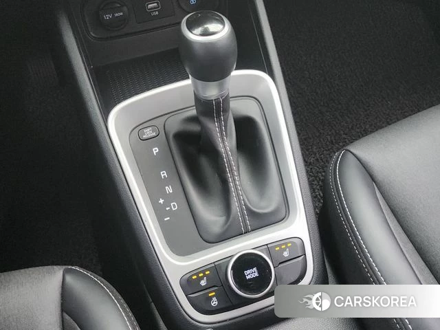 Hyundai Venue id 4543100 из Кореи 20