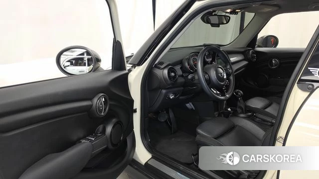 Mini Cooper id 4895381 из Кореи 31
