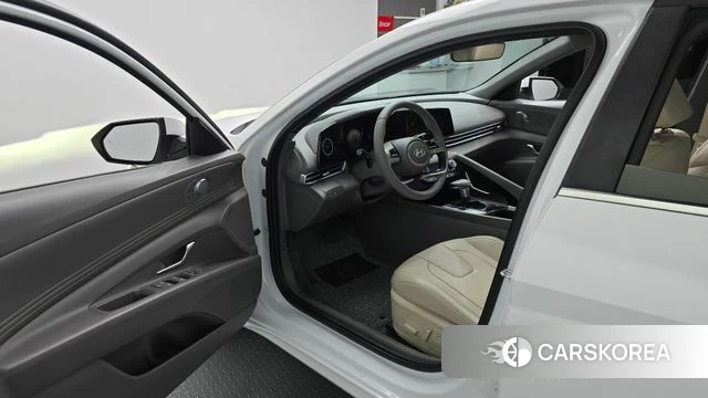 Hyundai The New Avante (CN7) id 4958075 из Кореи 30