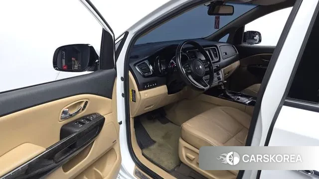Kia The New Carnival id 3682472 из Кореи 20
