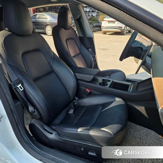 Tesla Model 3 id 4423162 из Кореи 19