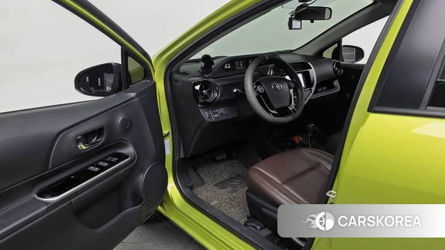 Toyota Prius C id 5014073 из Кореи 31