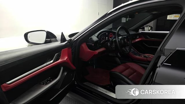 Porsche Taycan id 4990467 из Кореи 35