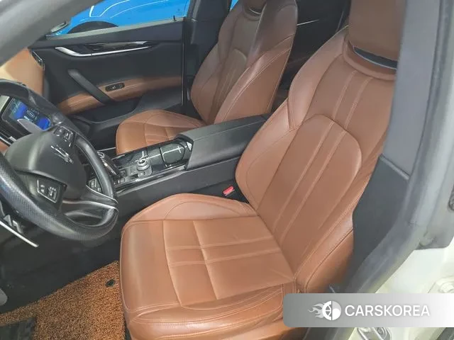 Maserati Ghibli id 3757059 из Кореи 20