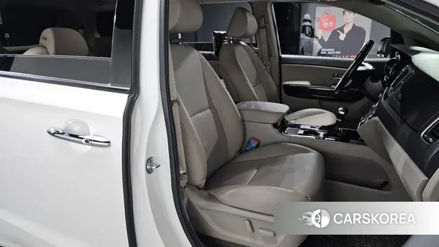 Kia The New Carnival id 3479710 из Кореи 20