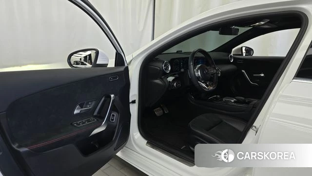 Mercedes-Benz A-Class W177 id 4942599 из Кореи 32
