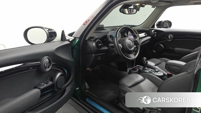 Mini Cooper S id 5027993 из Кореи 32
