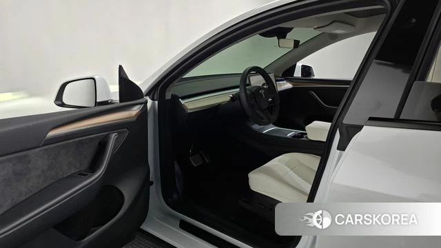 Tesla Model Y id 4934784 из Кореи 34