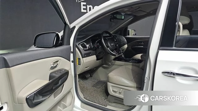 Kia The New Carnival id 5024086 из Кореи 20