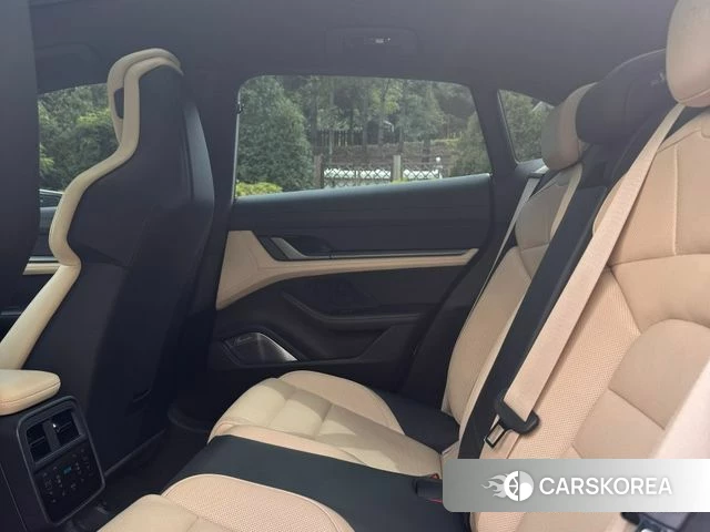 Porsche Taycan id 4645445 из Кореи 20