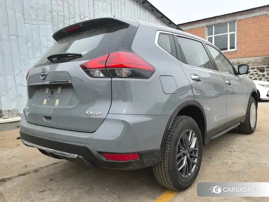 Новый Nissan X-Trail 2026 Серый из Китая, фото 5