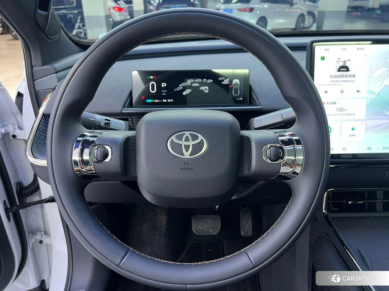 Новый Toyota bZ3X id 4984774 из Китая 17