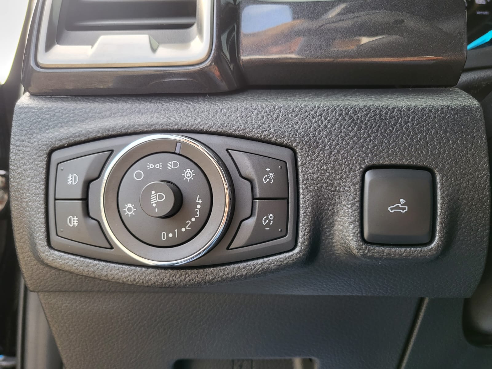 Ford Ranger 3rd Generation 2021 из Кореи, фото 58