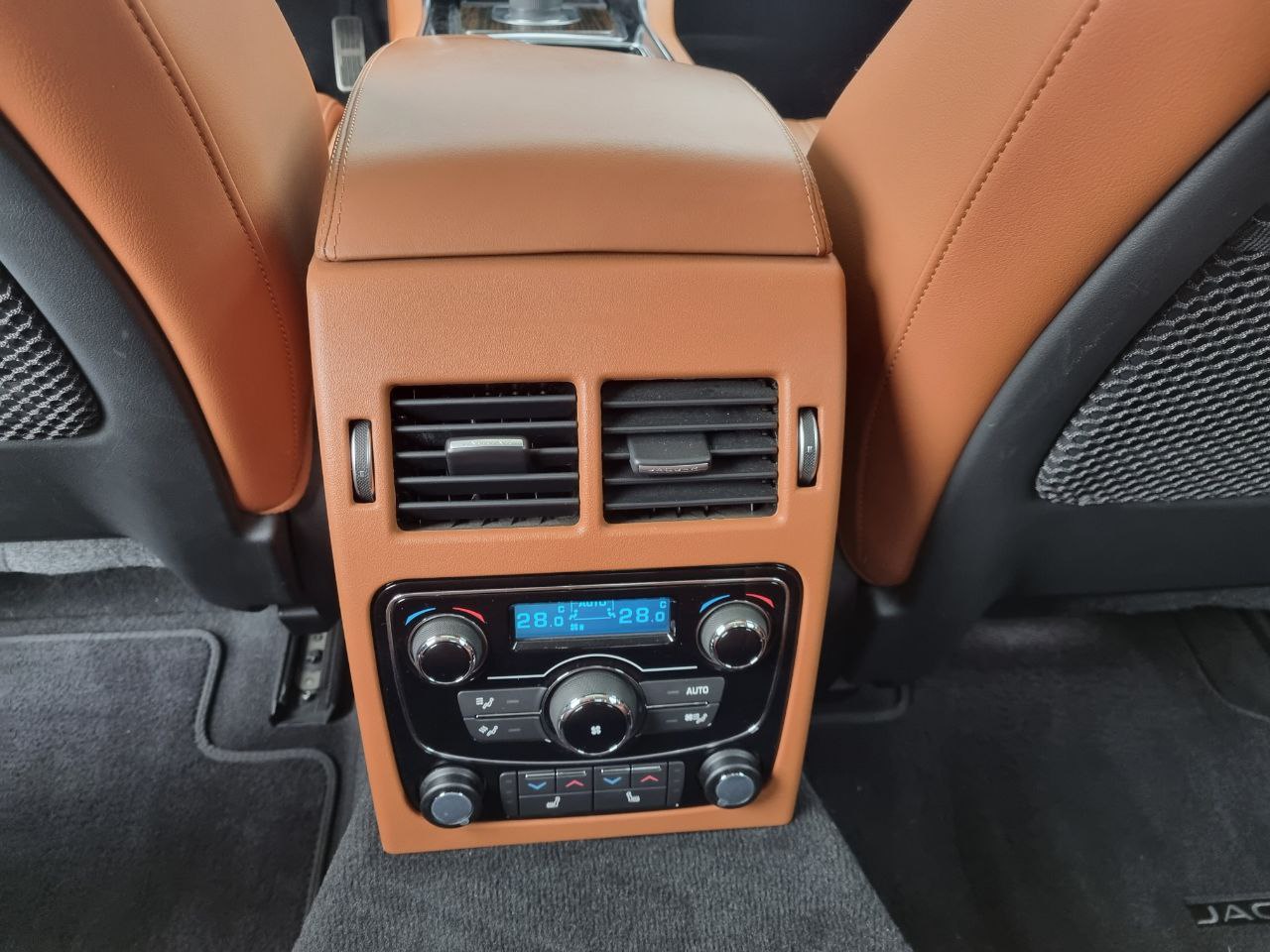 Jaguar XF (X260) 2020 из Кореи, фото 54
