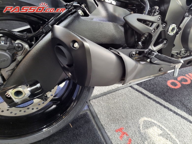 Suzuki GSX S 1000 GX id 2692545 из Кореи 7