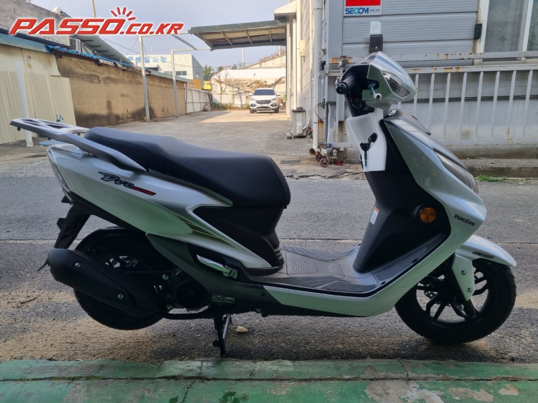 Howes Divo 125 2022 Белый из Кореи