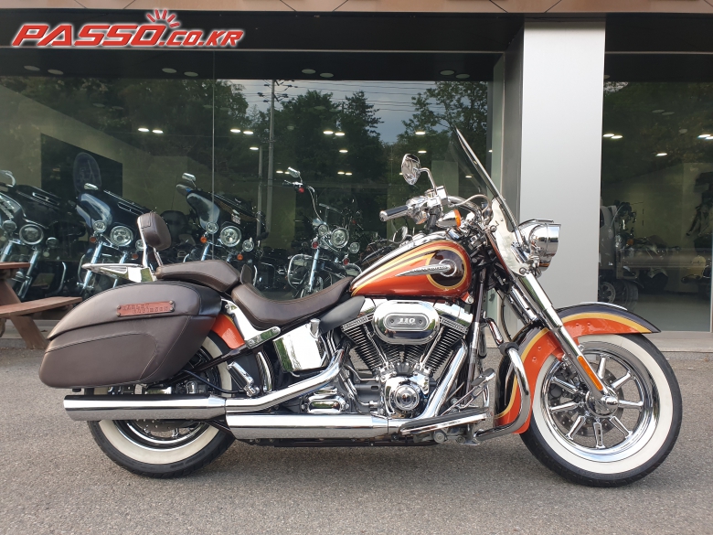 Harley-Davidson CVO Softtail Deluxe 2014 CVO Color из Кореи