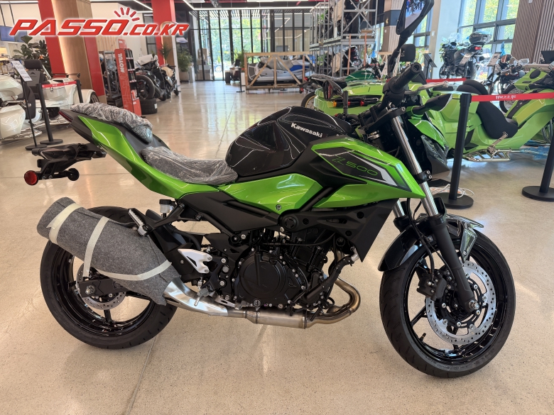 Kawasaki Z 500 ABS 2026 Зеленый из Кореи