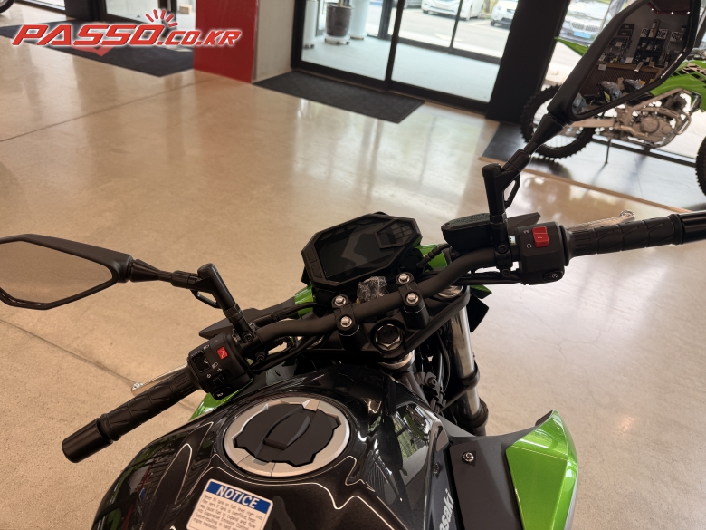 Kawasaki Z 500 ABS 2026 Зеленый из Кореи, фото 4