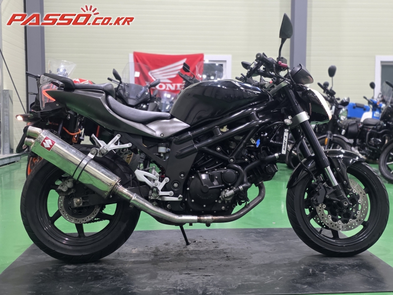 KR S and T Hyosung Comet 650P 2013 Черный из Кореи