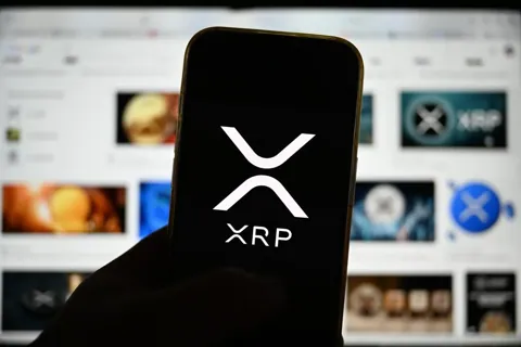 XRP сформировал «золотой крест» на фоне снижения активности на фьючерсах