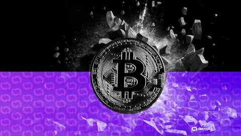 Биткоин отскочил выше $82 000 после падения ниже $80 000