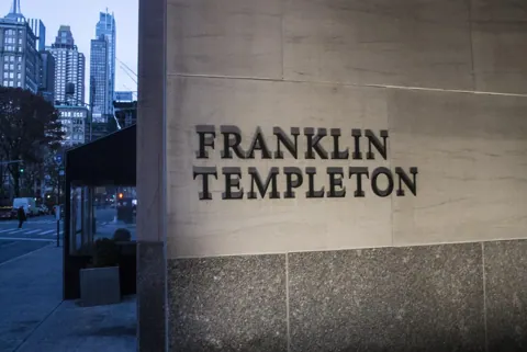 Franklin Templeton выпустил токены sgBENJI на $150 млн на XRP Ledger в один кошелёк