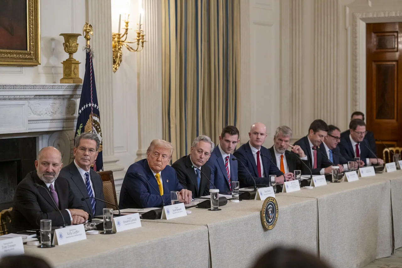 Политика Трампа в криптовалюте: хаос или стратегия?